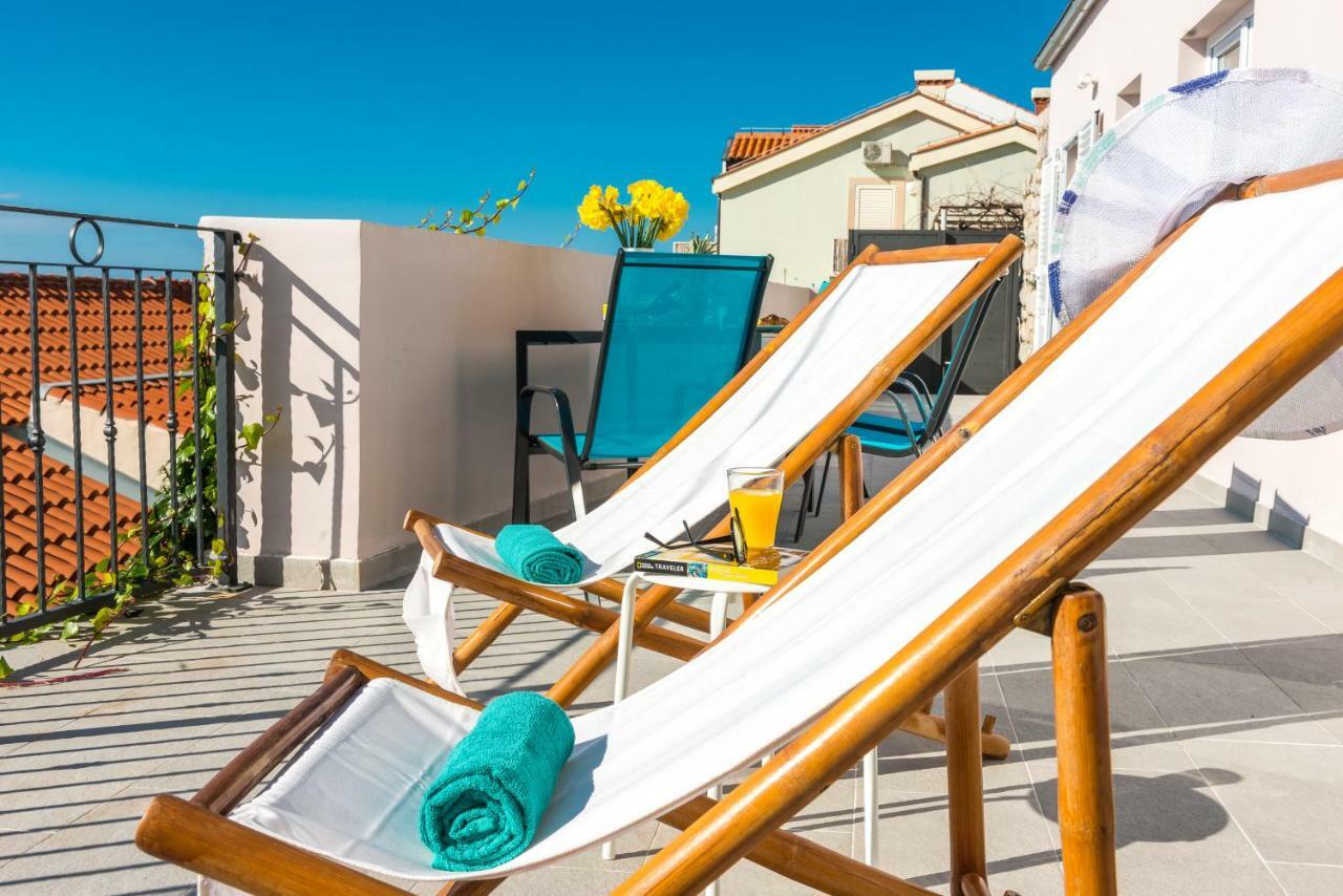 Sunshine Apartment With Hot Tub Дубровник Экстерьер фото